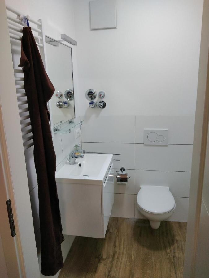 Schoene, Gemuetliche Moeblierte 2 Zi Wohnung In Rgb Ρέγκενσμπουργκ Εξωτερικό φωτογραφία